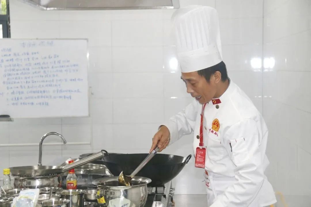 狄鹿烹饪